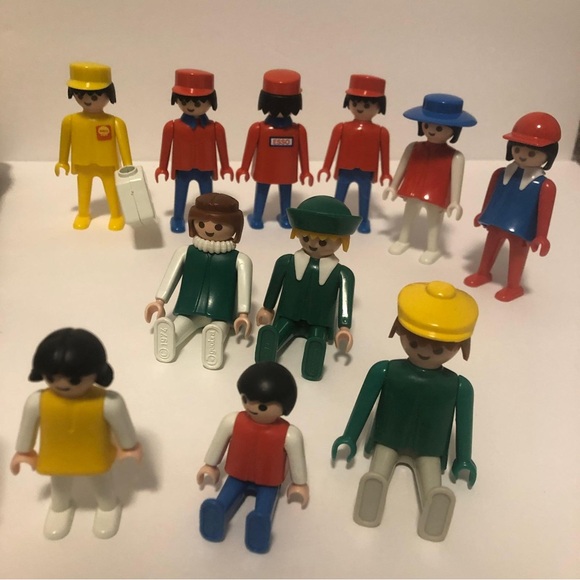 Set of 22 Vintage Playmobil Figurines, Car and Accessories (~1974-1981) - Picture 4 of 8